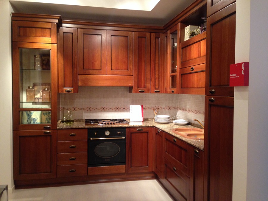 Cucina Avellana in Impiallacciato Noce | Outlet Ufficiale Scavolini Cucina Avellana in Impiallacciato Noce | Outlet Ufficiale Scavolini